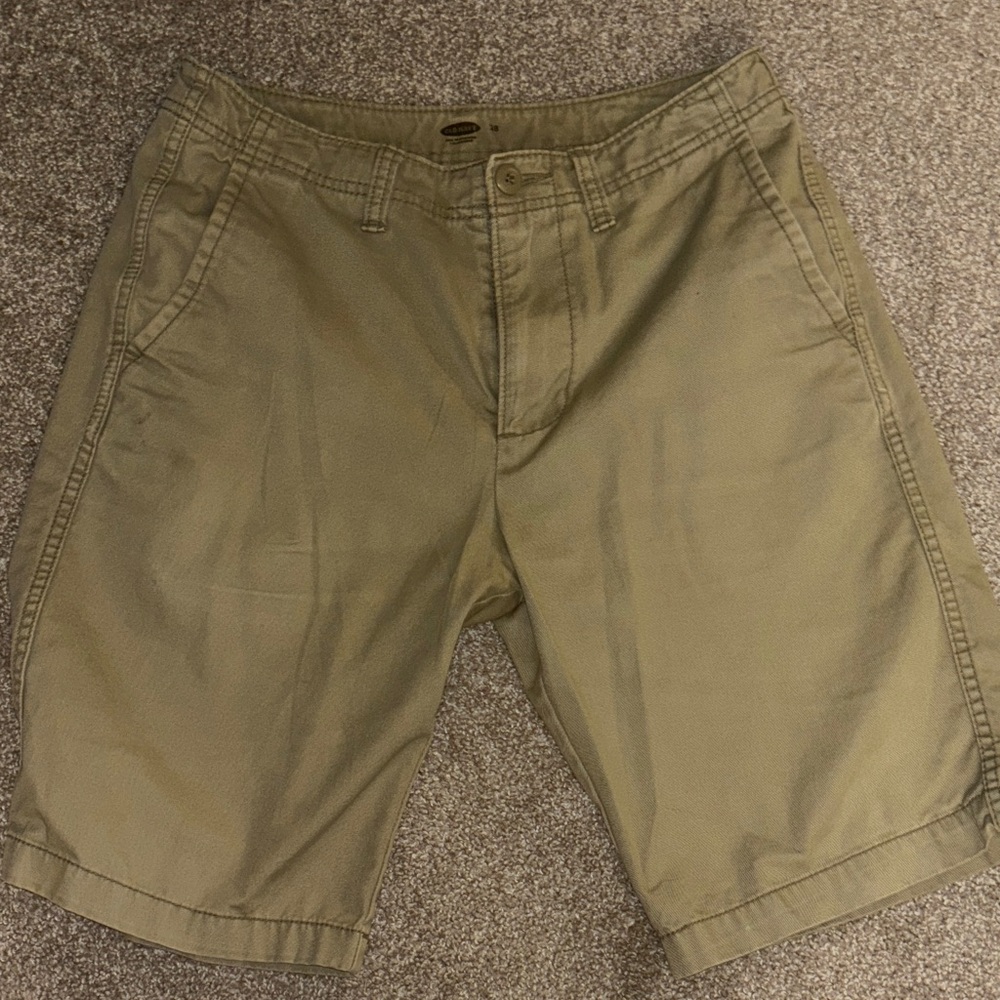Men's Old Navy Khaki Shorts